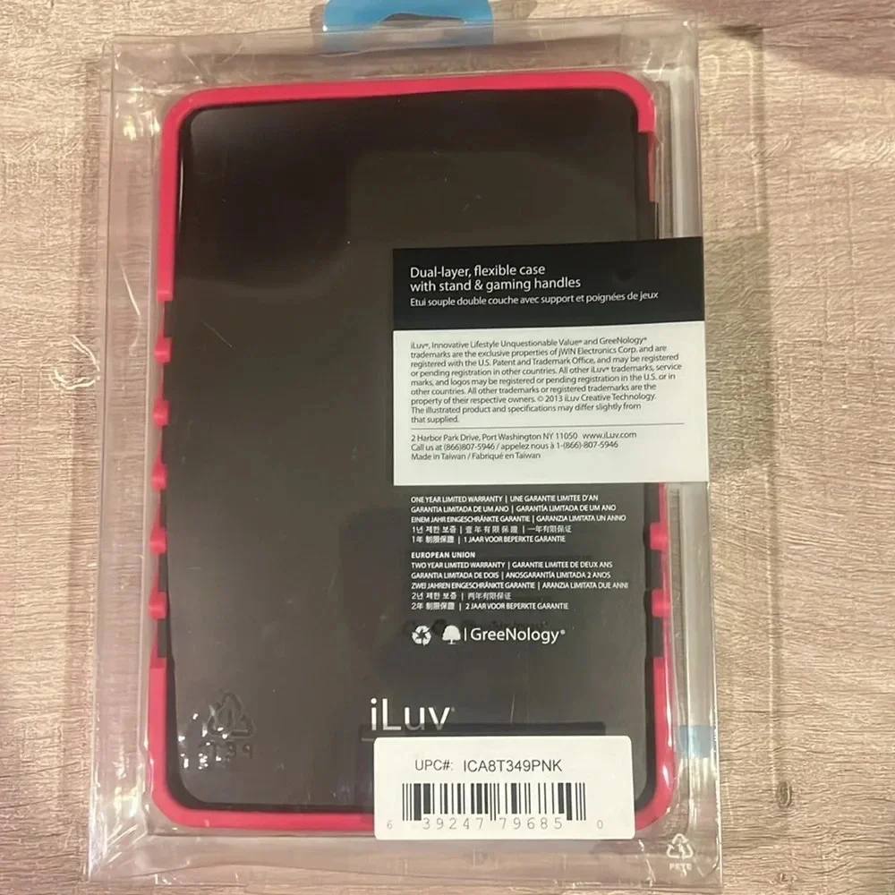 NIP iLuv iPad Mini Case 8 x 5.5 Flexible w/Gaming Handles